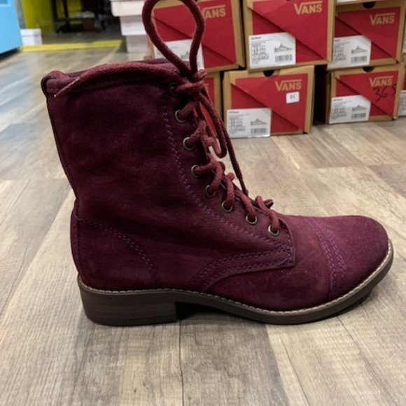 Steve Madden Charrie Wine Suede Women 